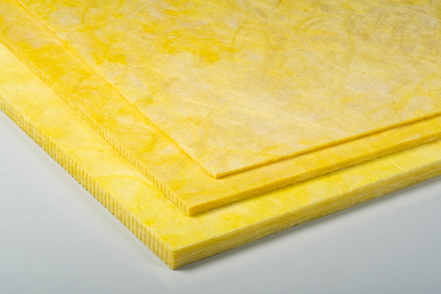 グラスウール断熱材