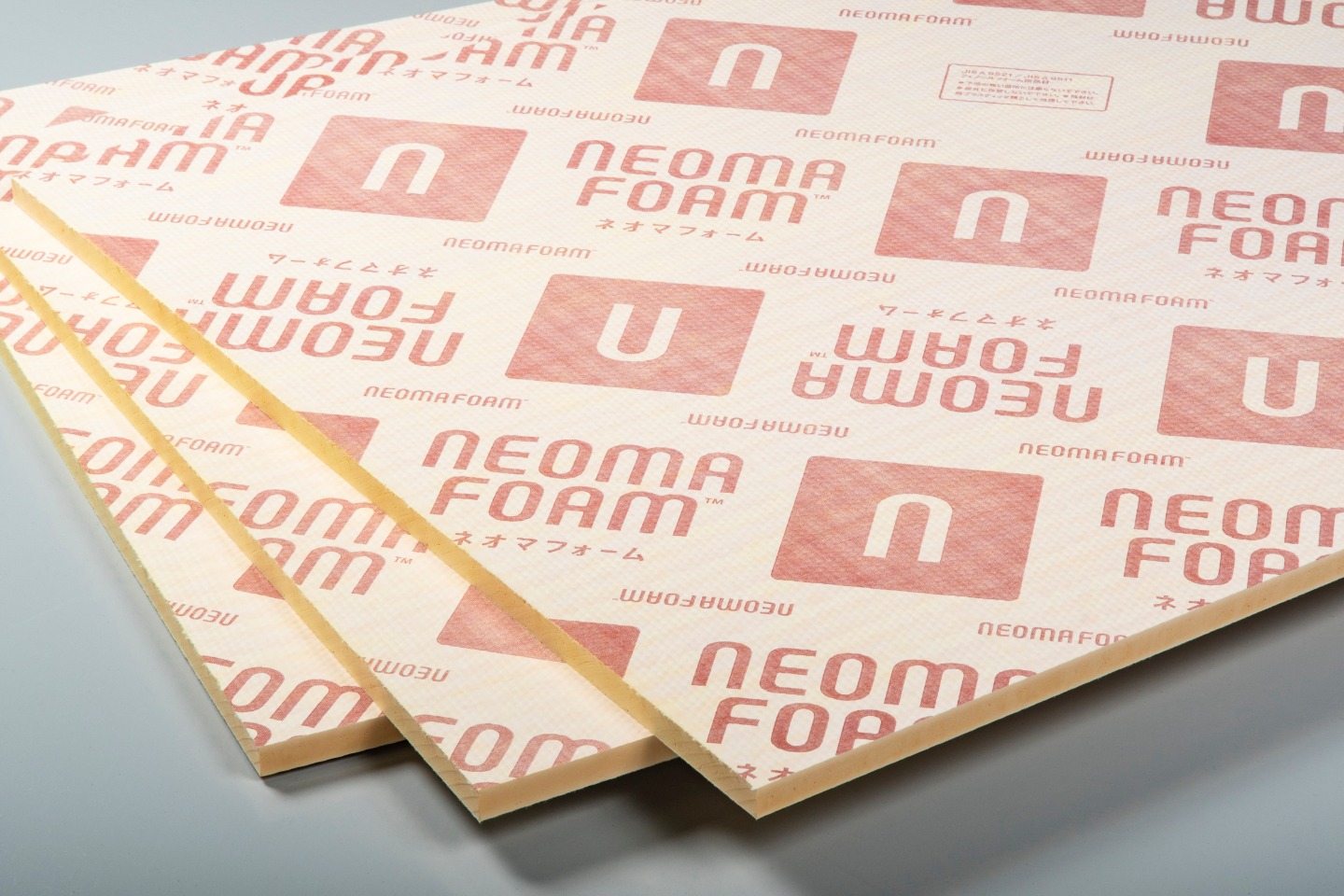 ネオマフォーム・フェノバボード断熱材